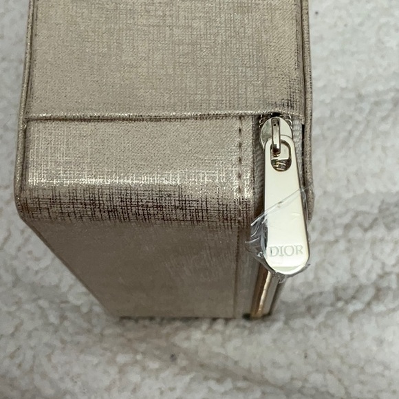 NIB Dior Prestige Limited Edition Set - Picture 9 of 16